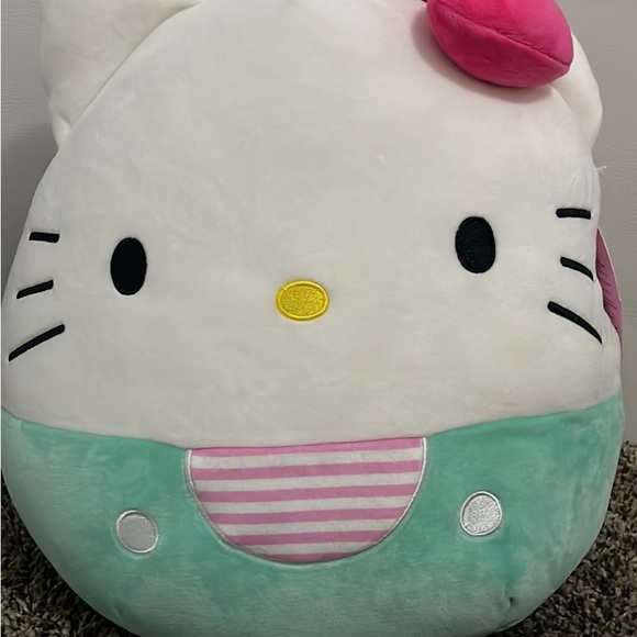 12” Hello Kitty Squishmallow - Picture 2 of 6